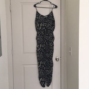 Floral romper with pocket